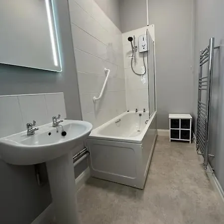 3 Bedroom Self Contained Ground Floor Flat With Parking Plymouth Exterior photo